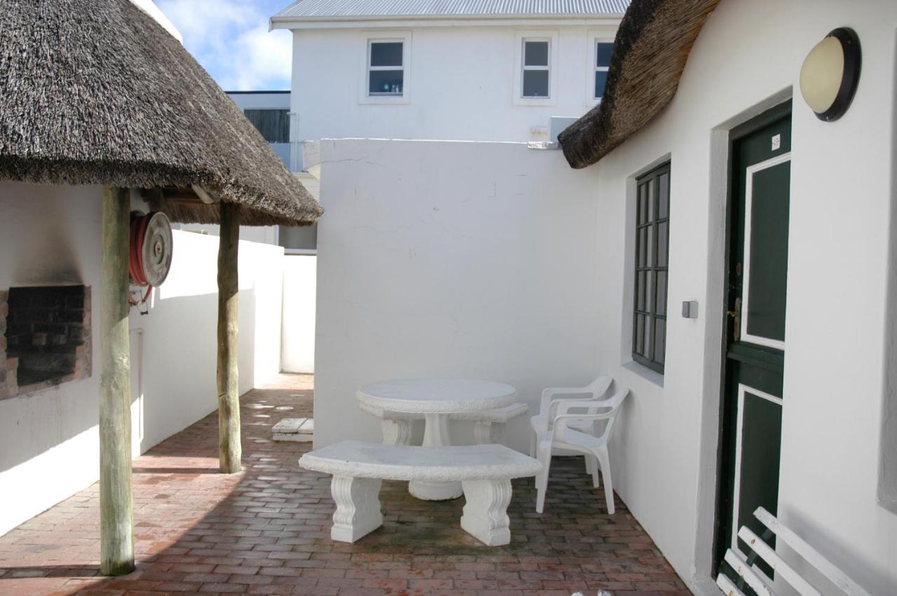 Arniston Seaside Cottages Extérieur photo
